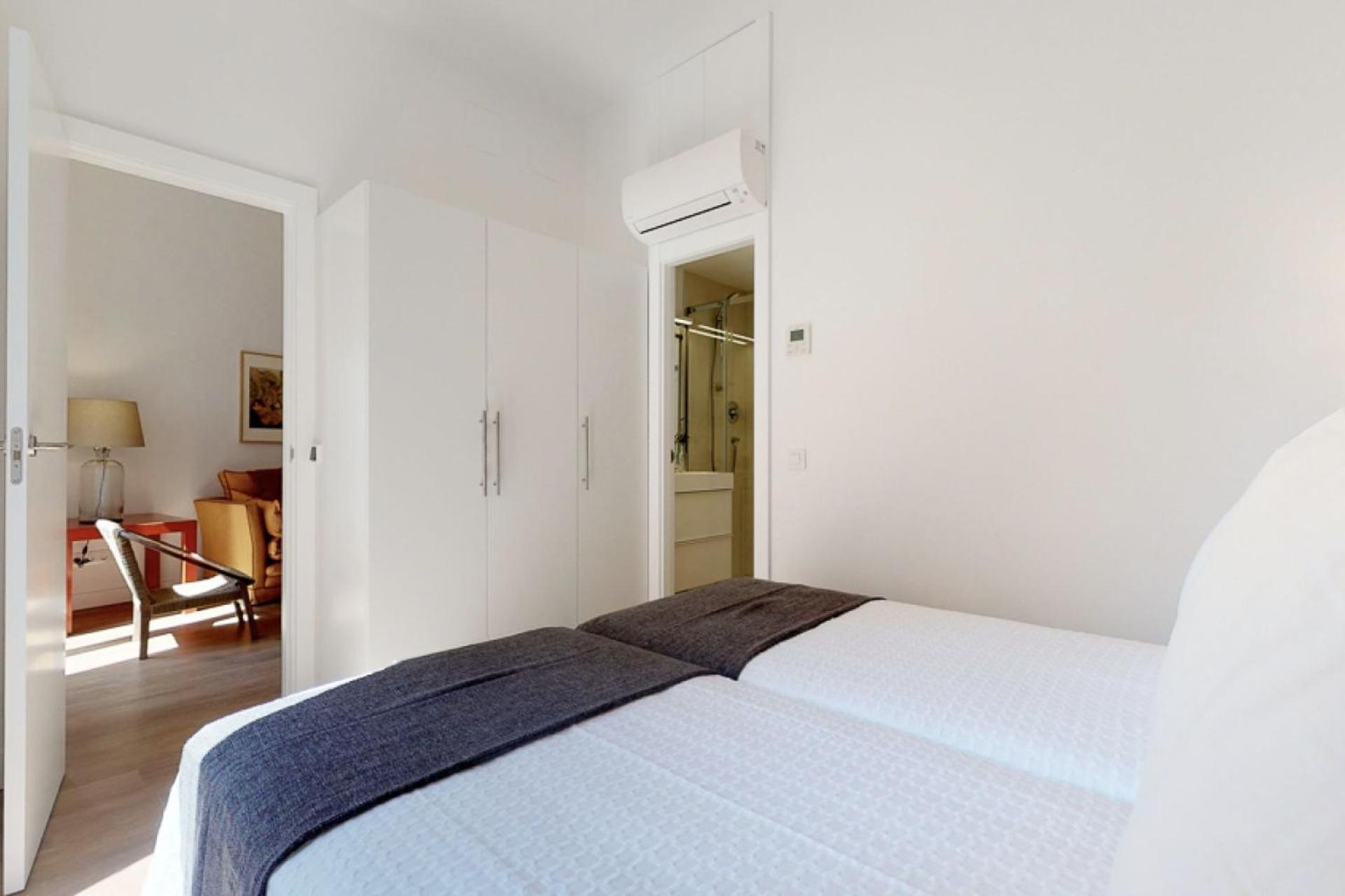 Opera II Apartment Madrid Exterior photo