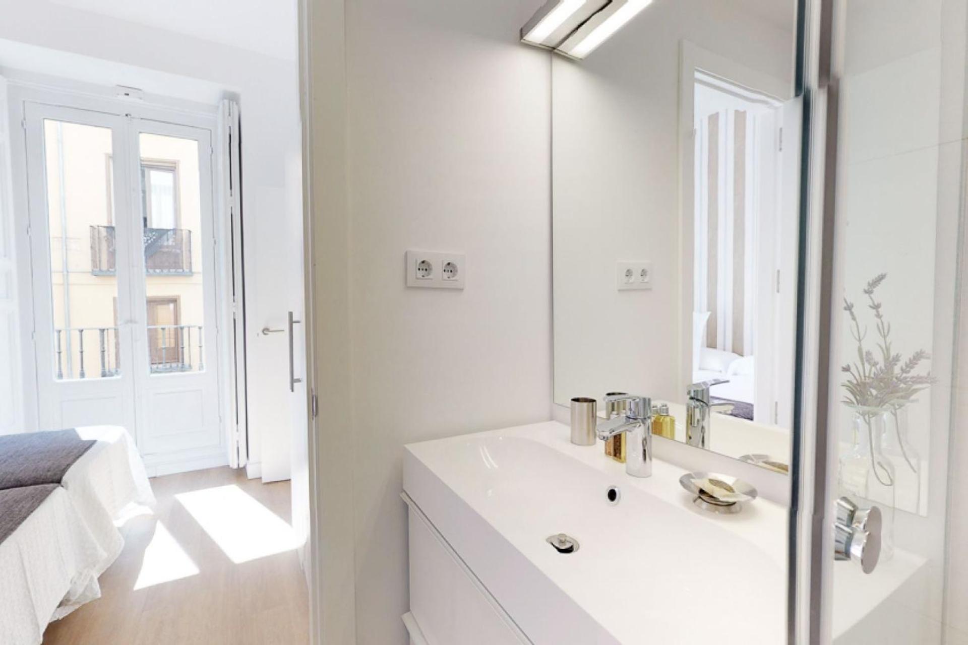Opera II Apartment Madrid Exterior photo
